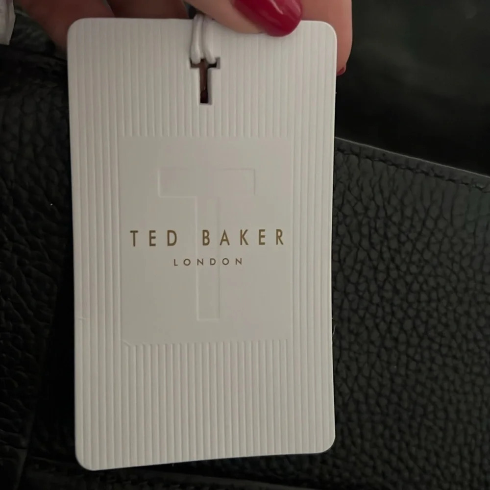 Ted Baker London Classic Black Leather Proter Shoulder Bag - NWT - Picture 7 of 9